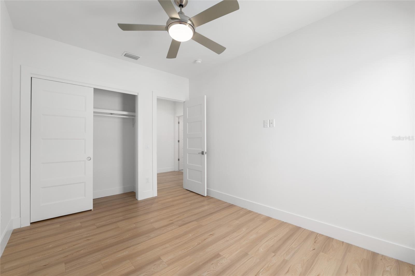 Image 43 of 71 For 3288 49th Terrace