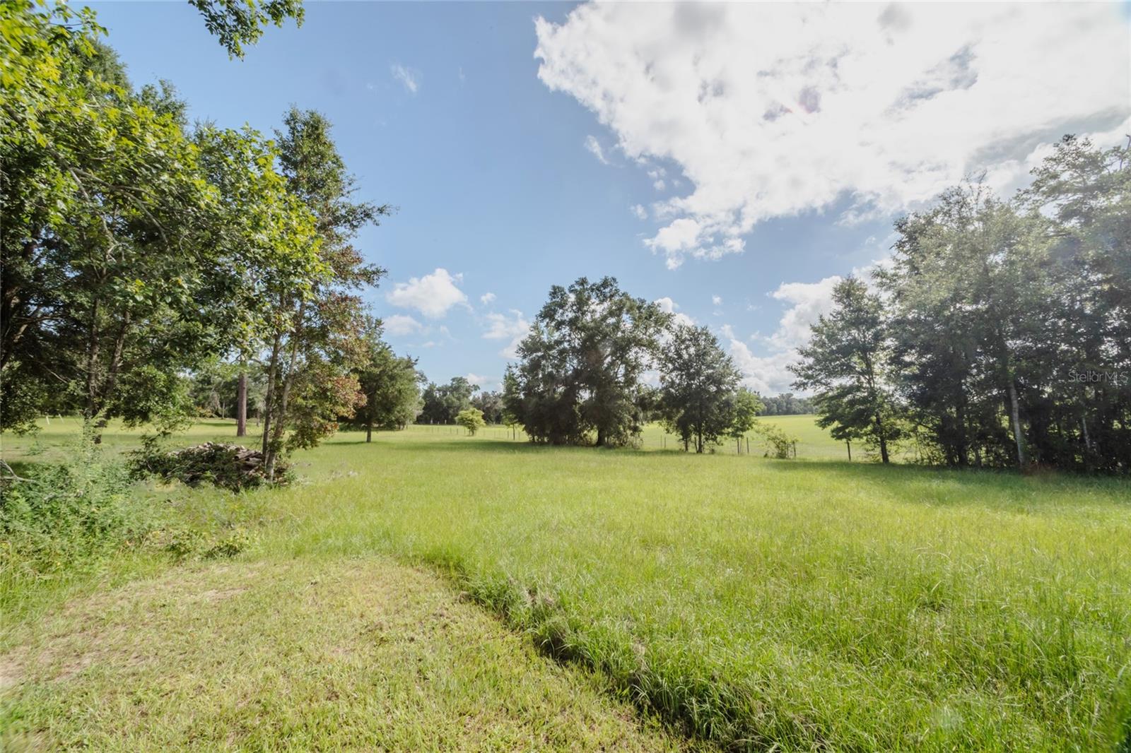 Image 2 of 39 For 950 Jordan Street