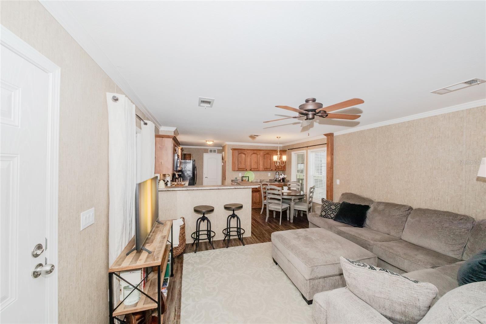 Image 21 of 39 For 950 Jordan Street
