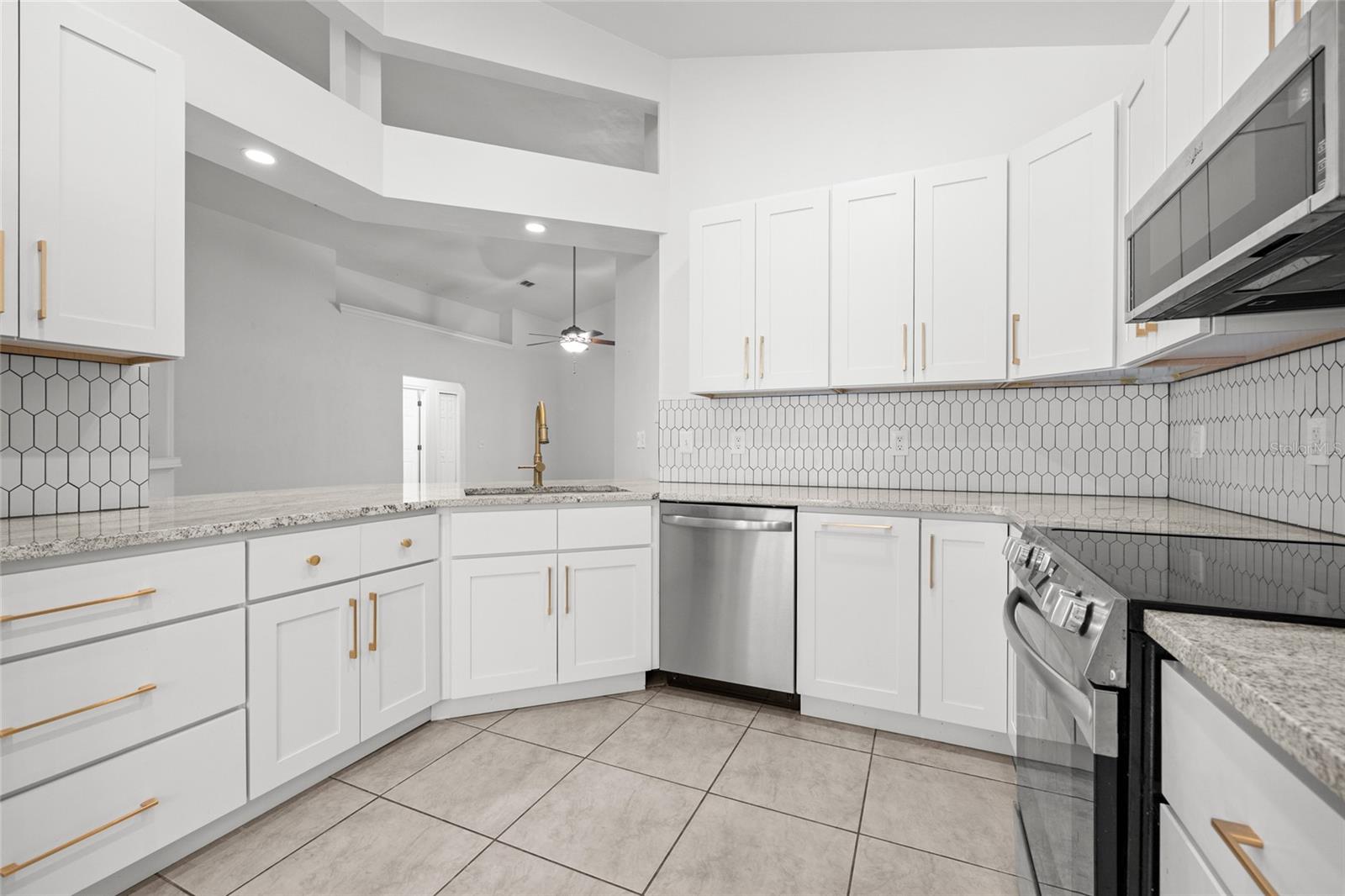 Image 11 of 26 For 7485 121st Avenue