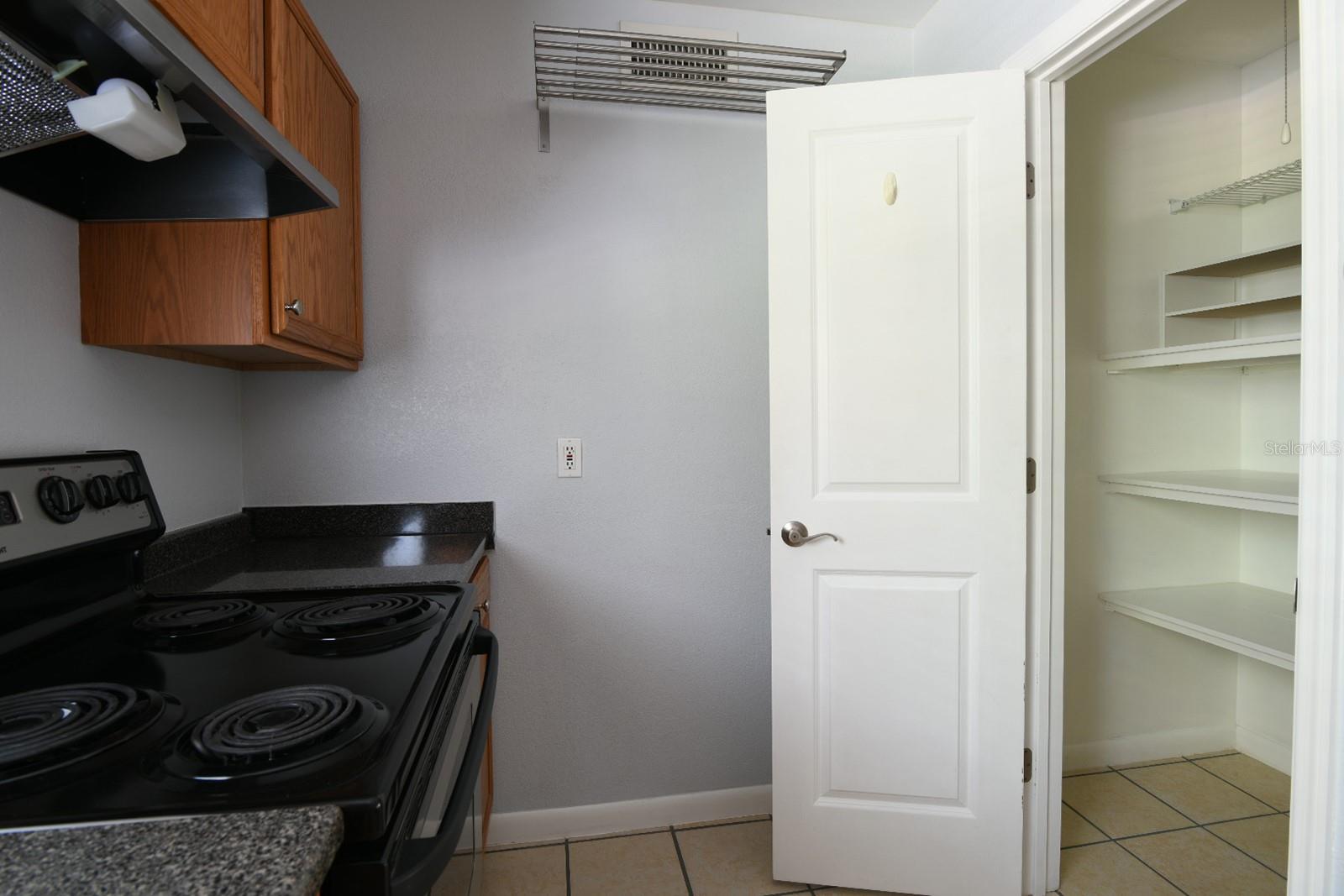 Image 8 of 21 For 507 39th Road 215