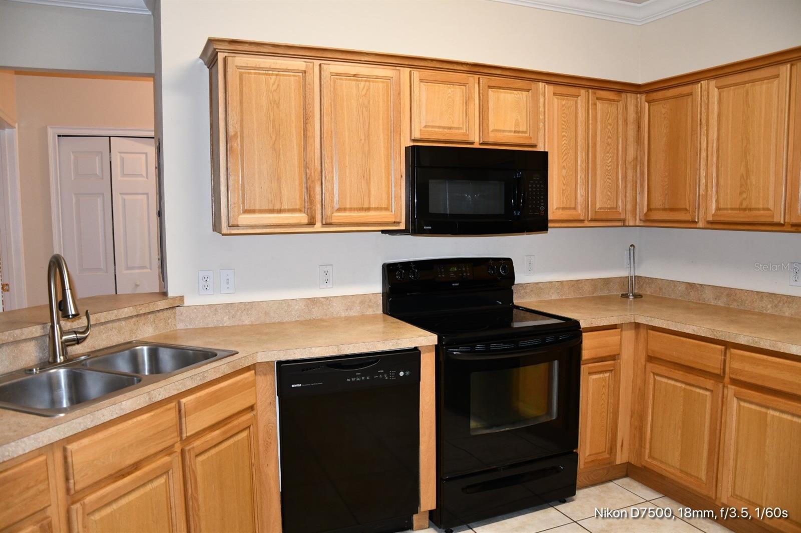 Image 4 of 12 For 2165 10th Street D