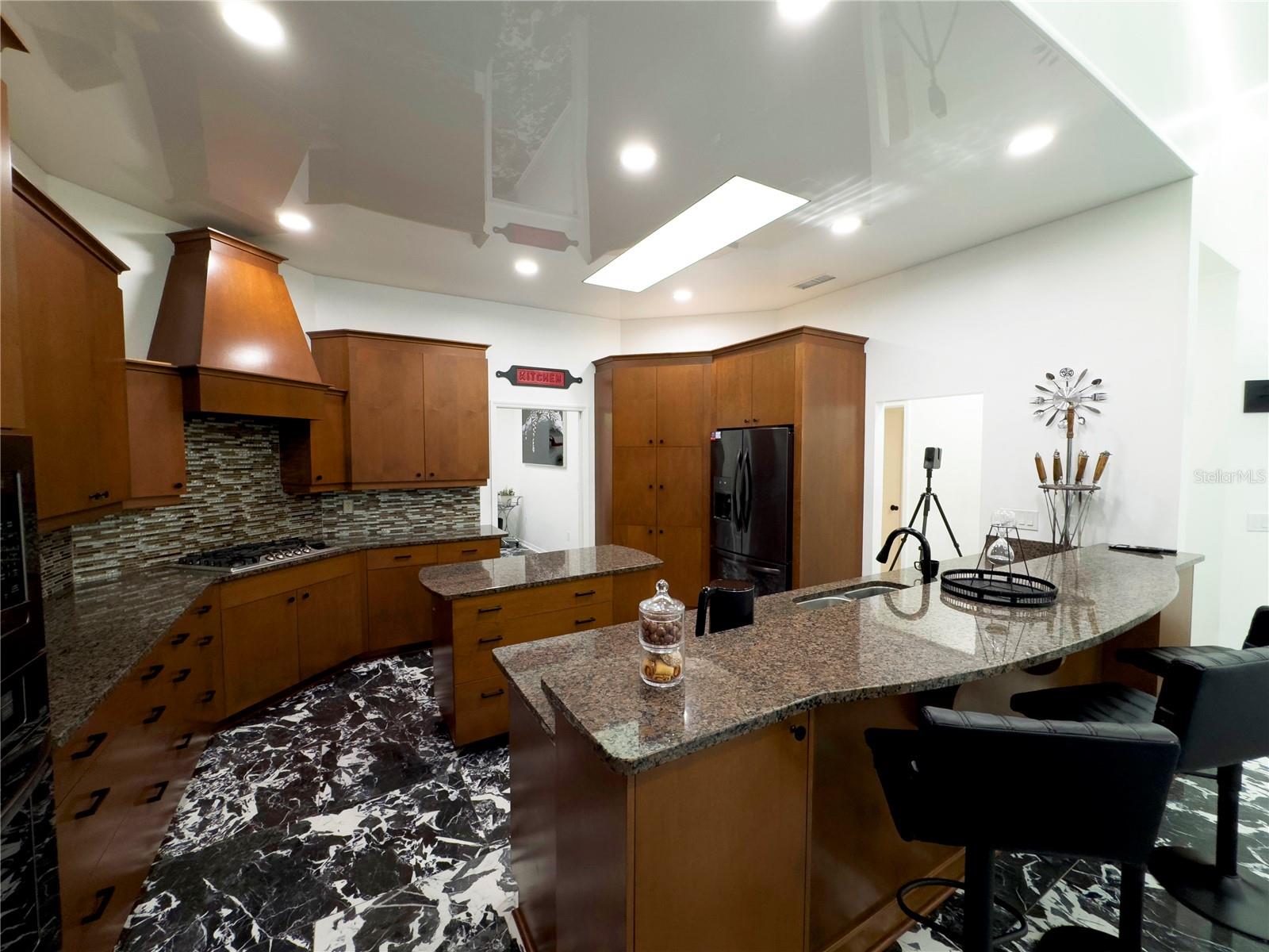 Image 10 of 49 For 8701 46th Lane