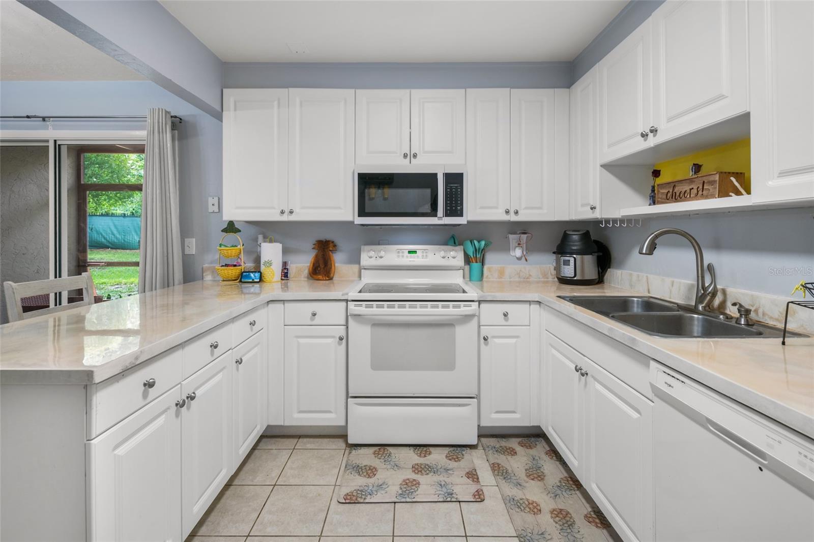 Image 13 of 33 For 501 75th Street F13