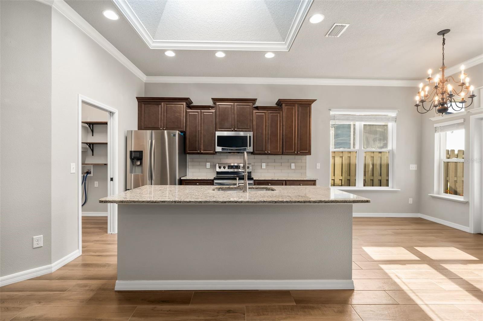 Image 6 of 31 For 6253 46th Drive