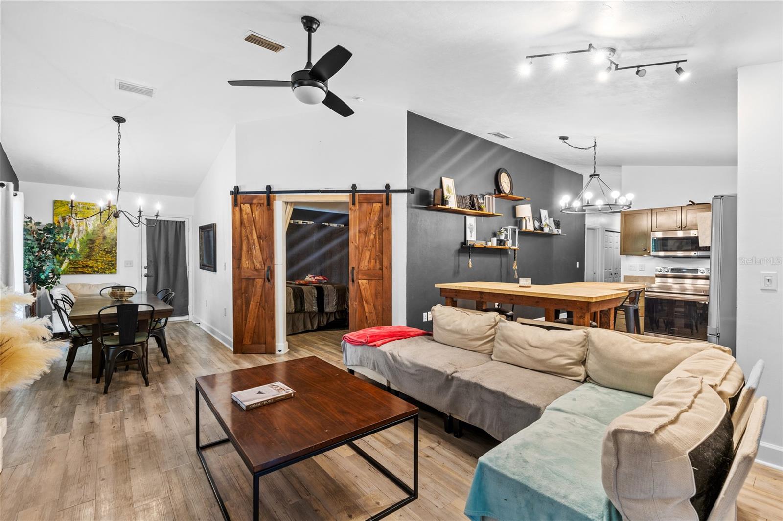 Image 11 of 34 For 5309 60th Avenue