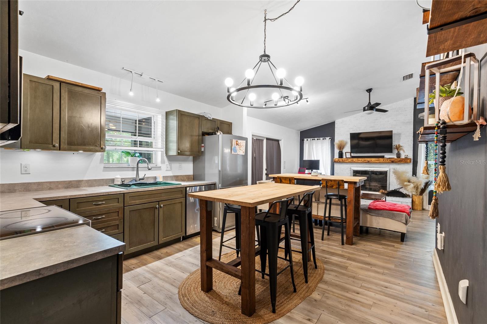 Image 4 of 34 For 5309 60th Avenue