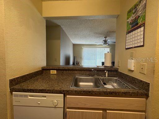 Image 4 of 8 For 3705 27th Street 713