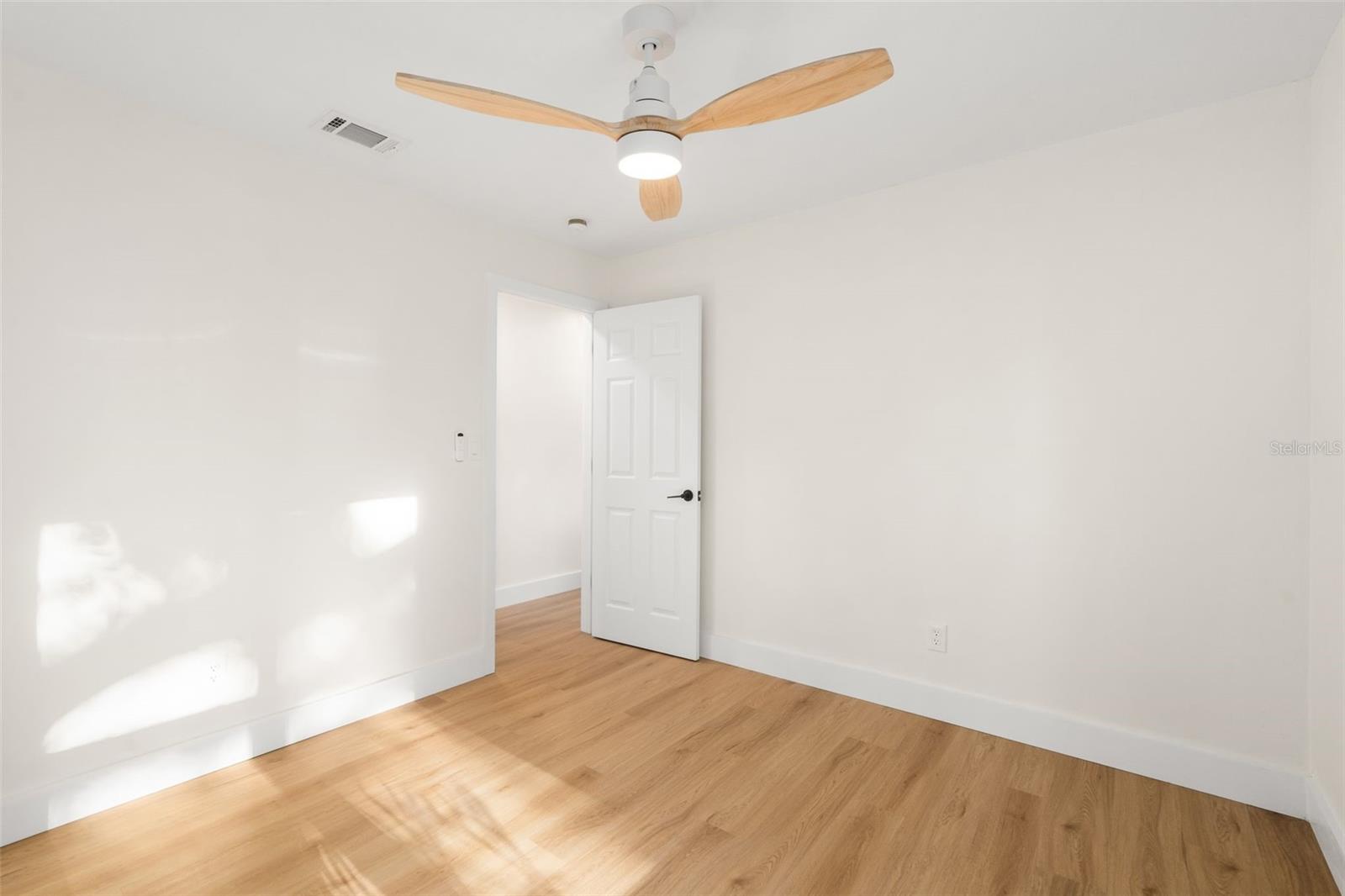 Image 8 of 29 For 5630 27th Terrace