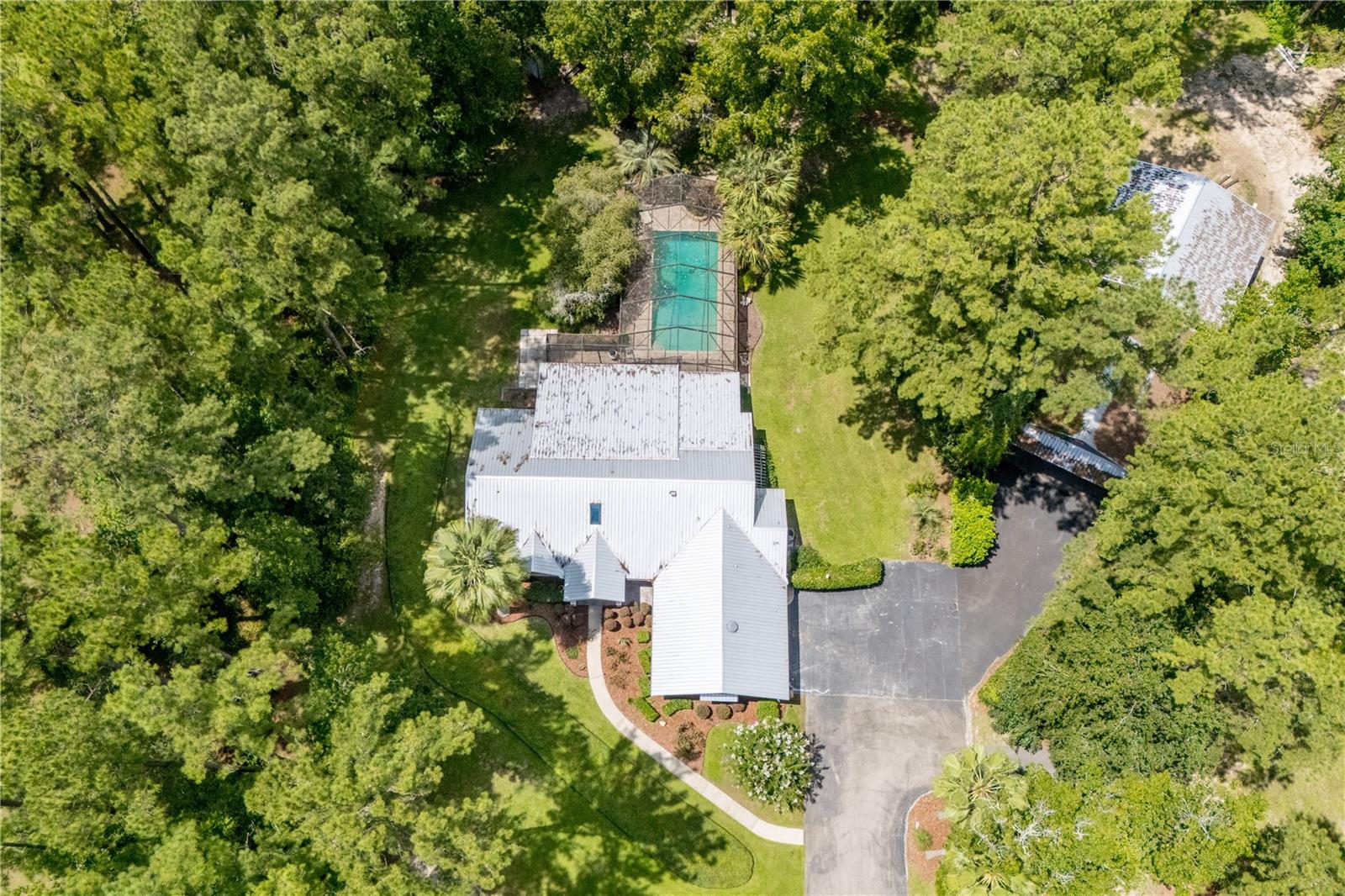 Image 21 of 53 For 6106 128th Street