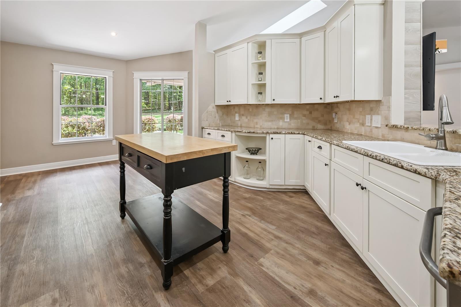 Image 31 of 53 For 6106 128th Street