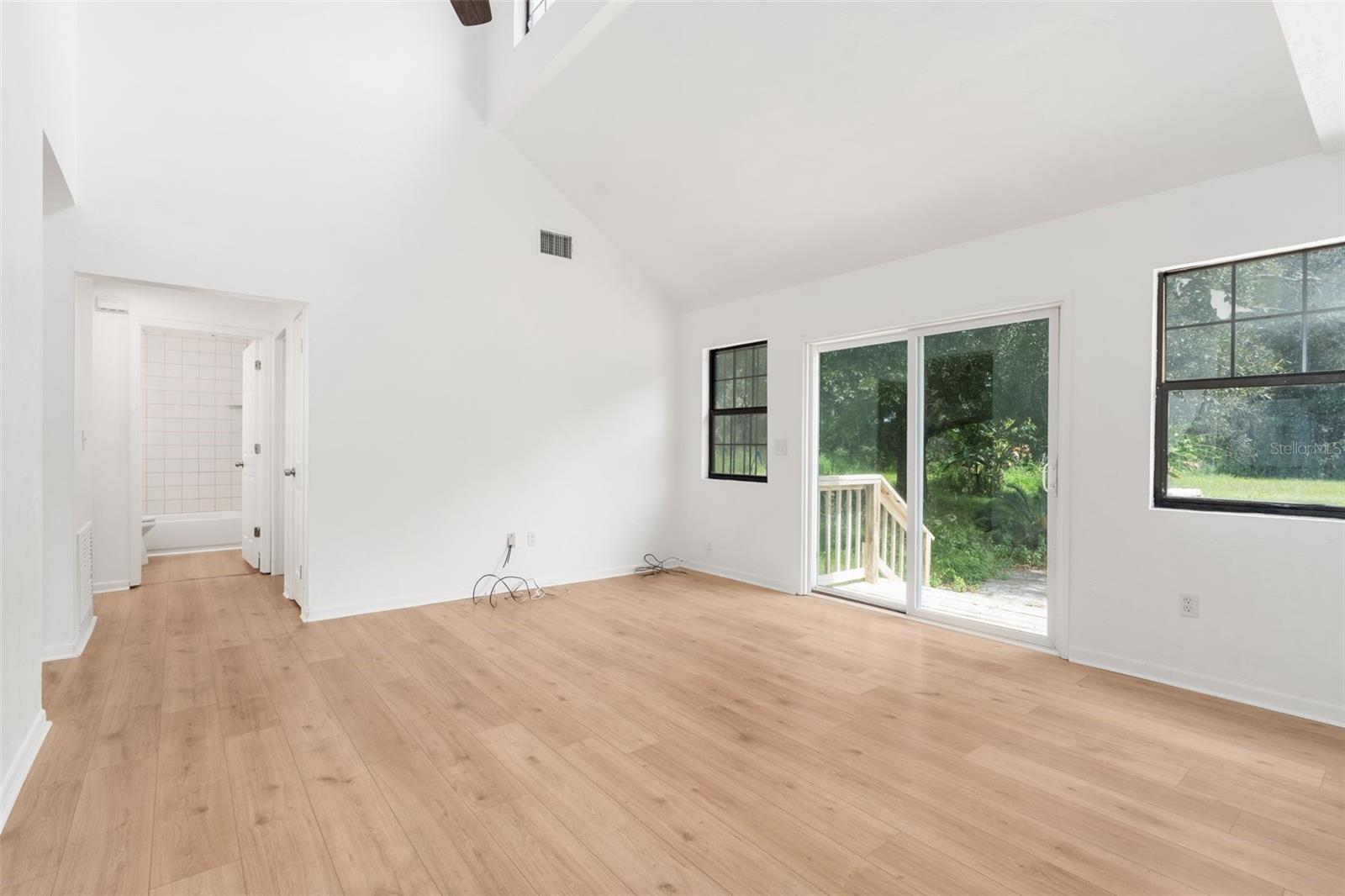 Image 13 of 34 For 3321 162nd Street
