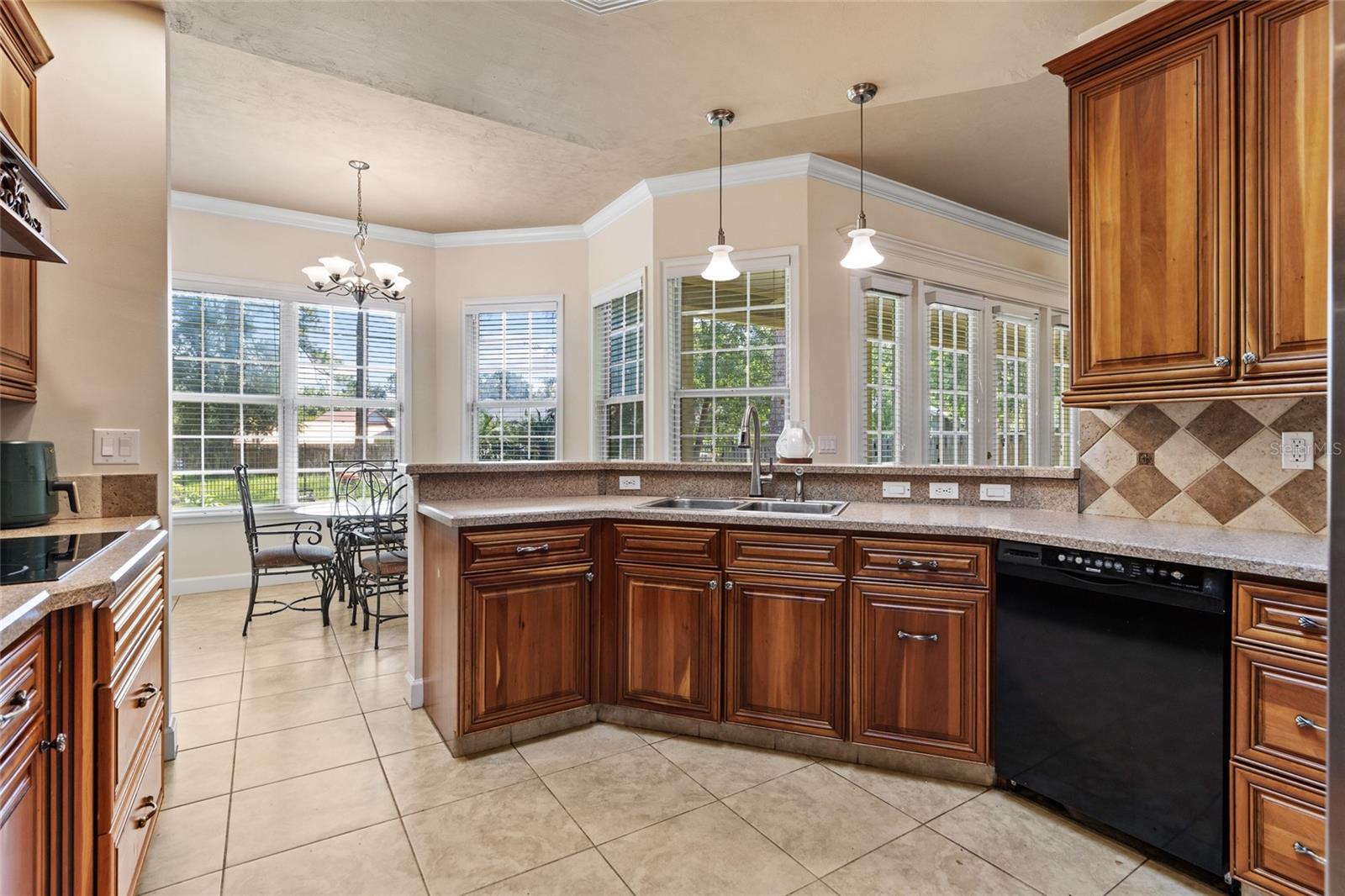 Image 15 of 35 For 7031 121st Avenue