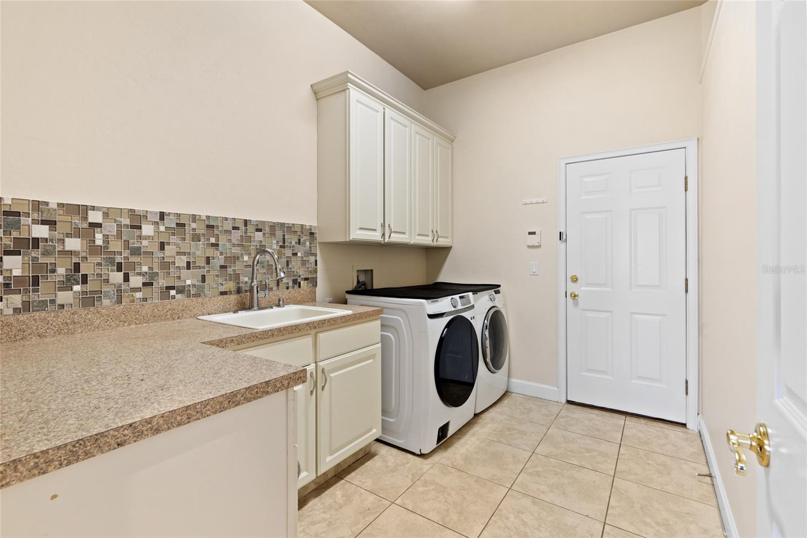 Image 24 of 35 For 7031 121st Avenue