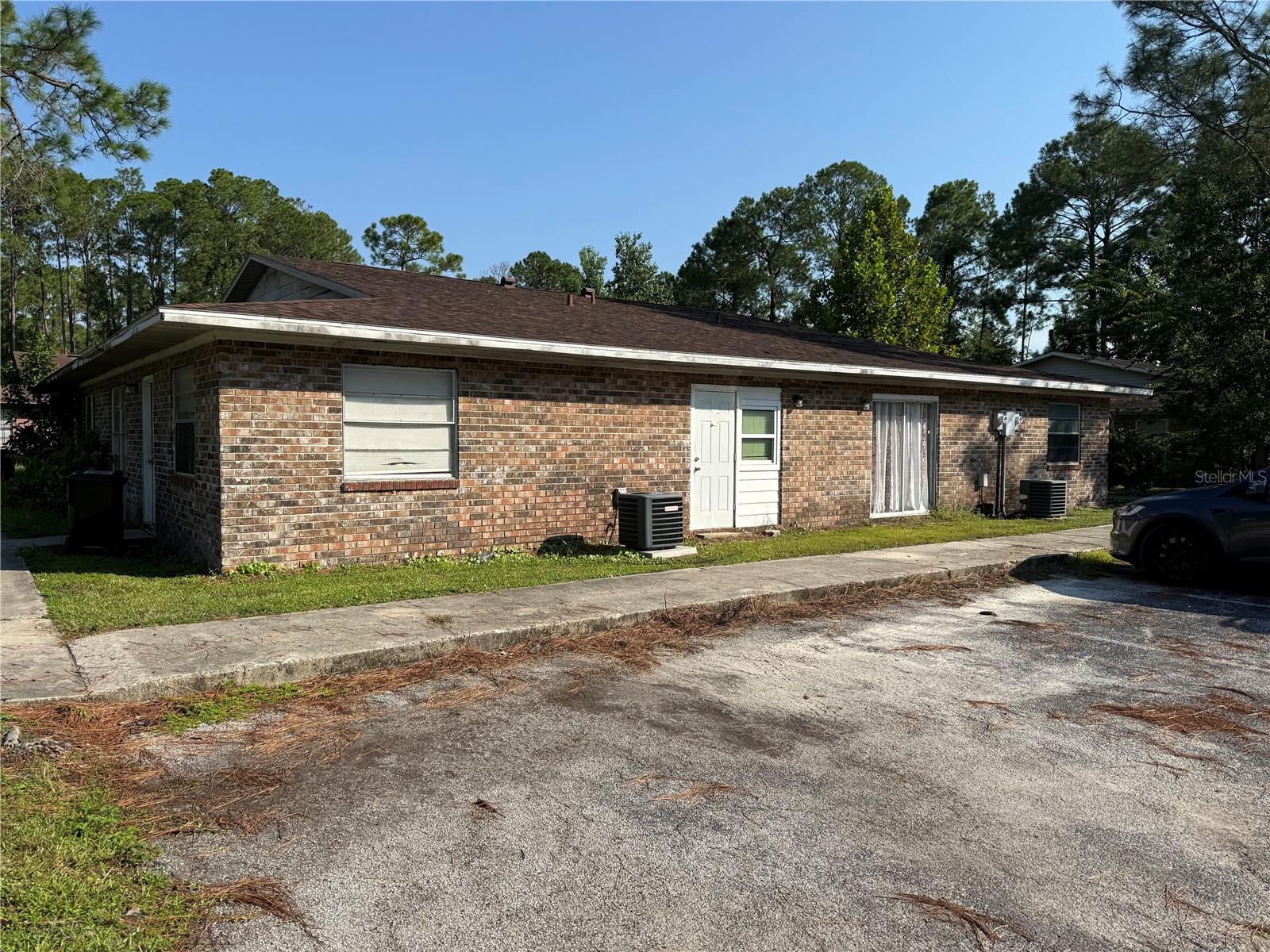 Image 4 of 25 For 5811 23rd Terrace A,b,c,d