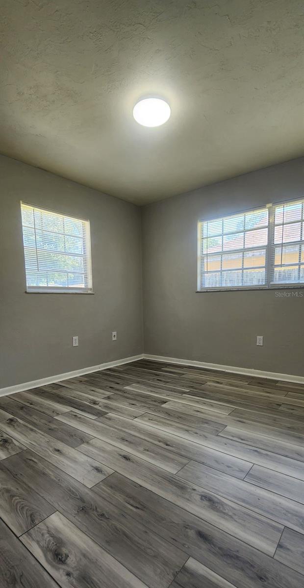Image 3 of 11 For 722 12th Street