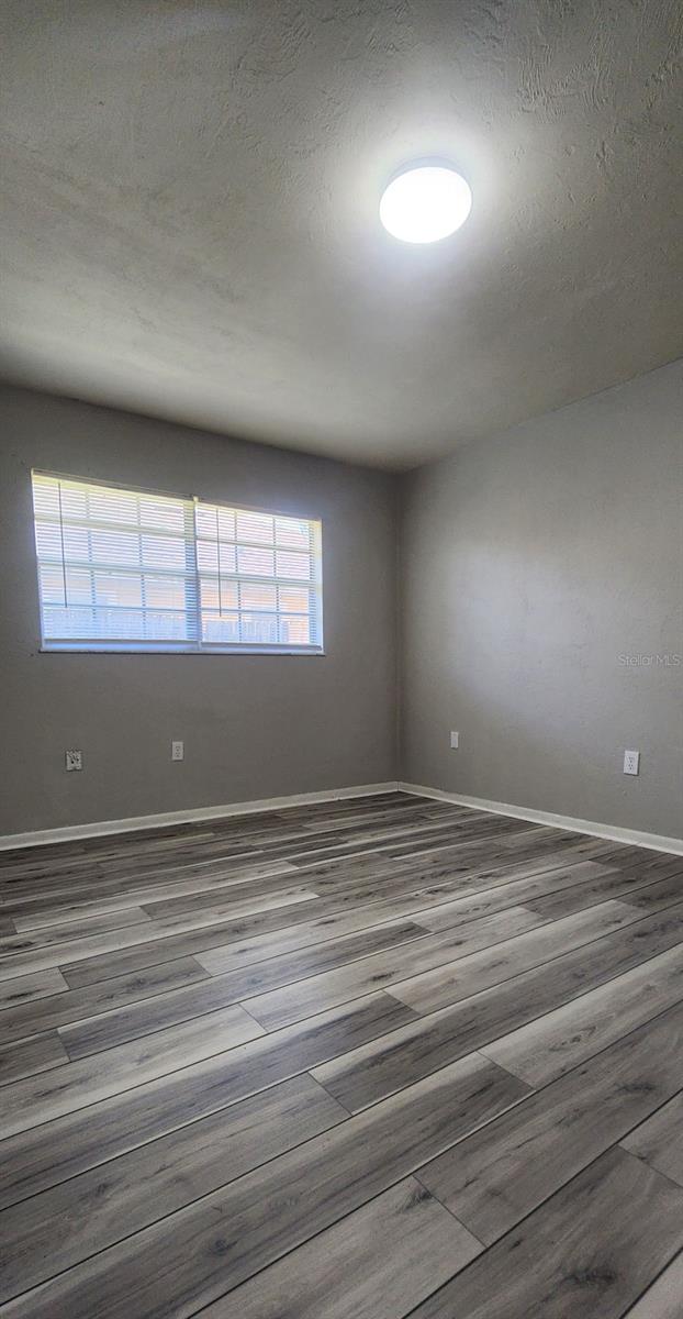 Image 5 of 11 For 722 12th Street