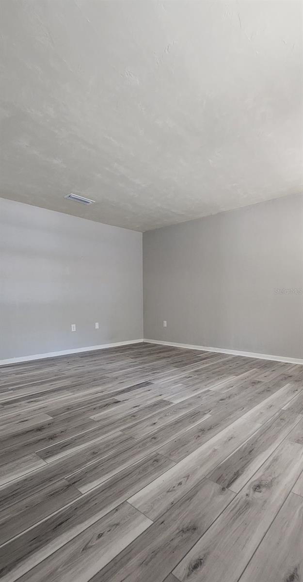 Image 6 of 11 For 722 12th Street