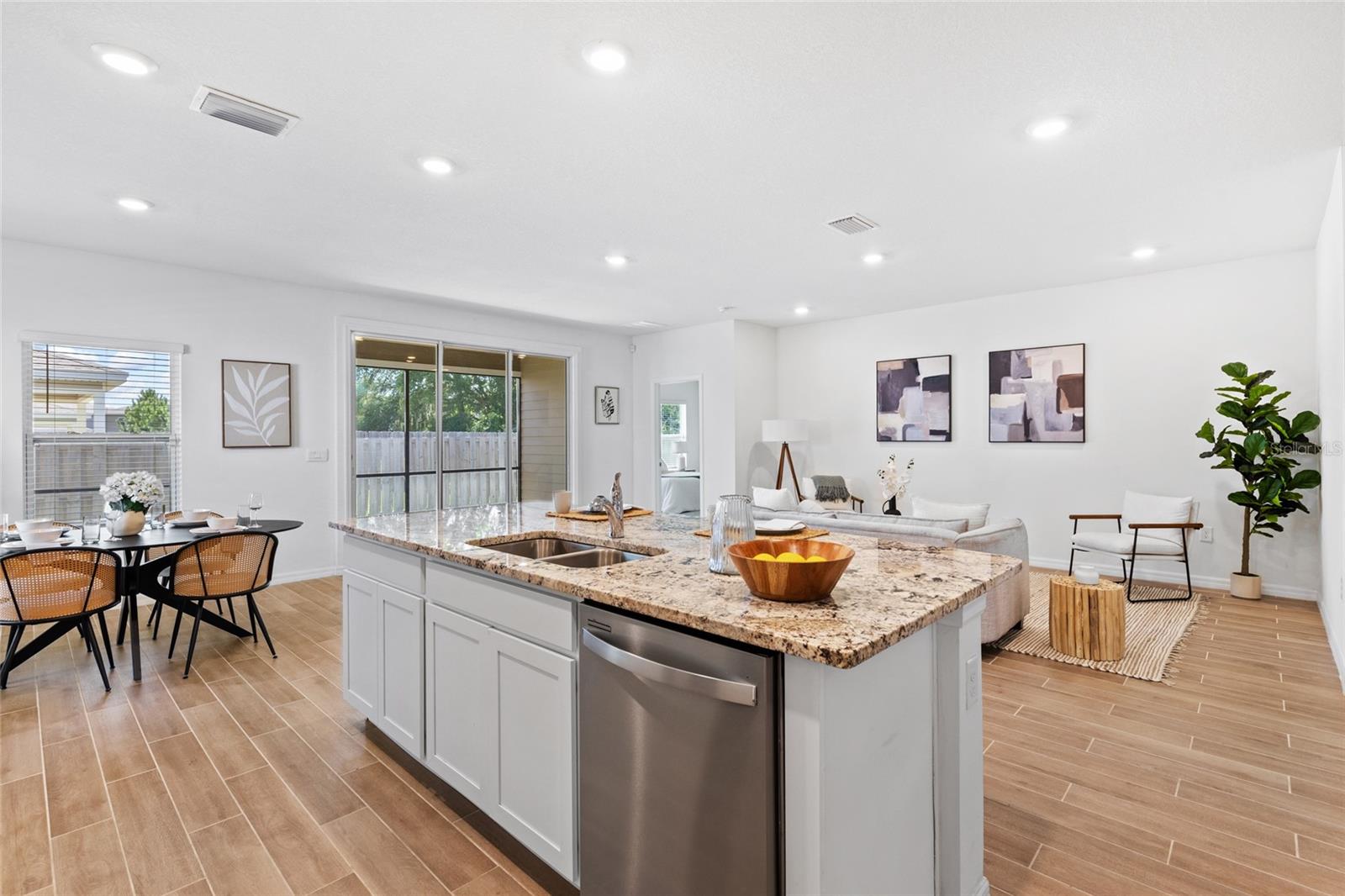 Image 18 of 39 For 1449 136th Terrace