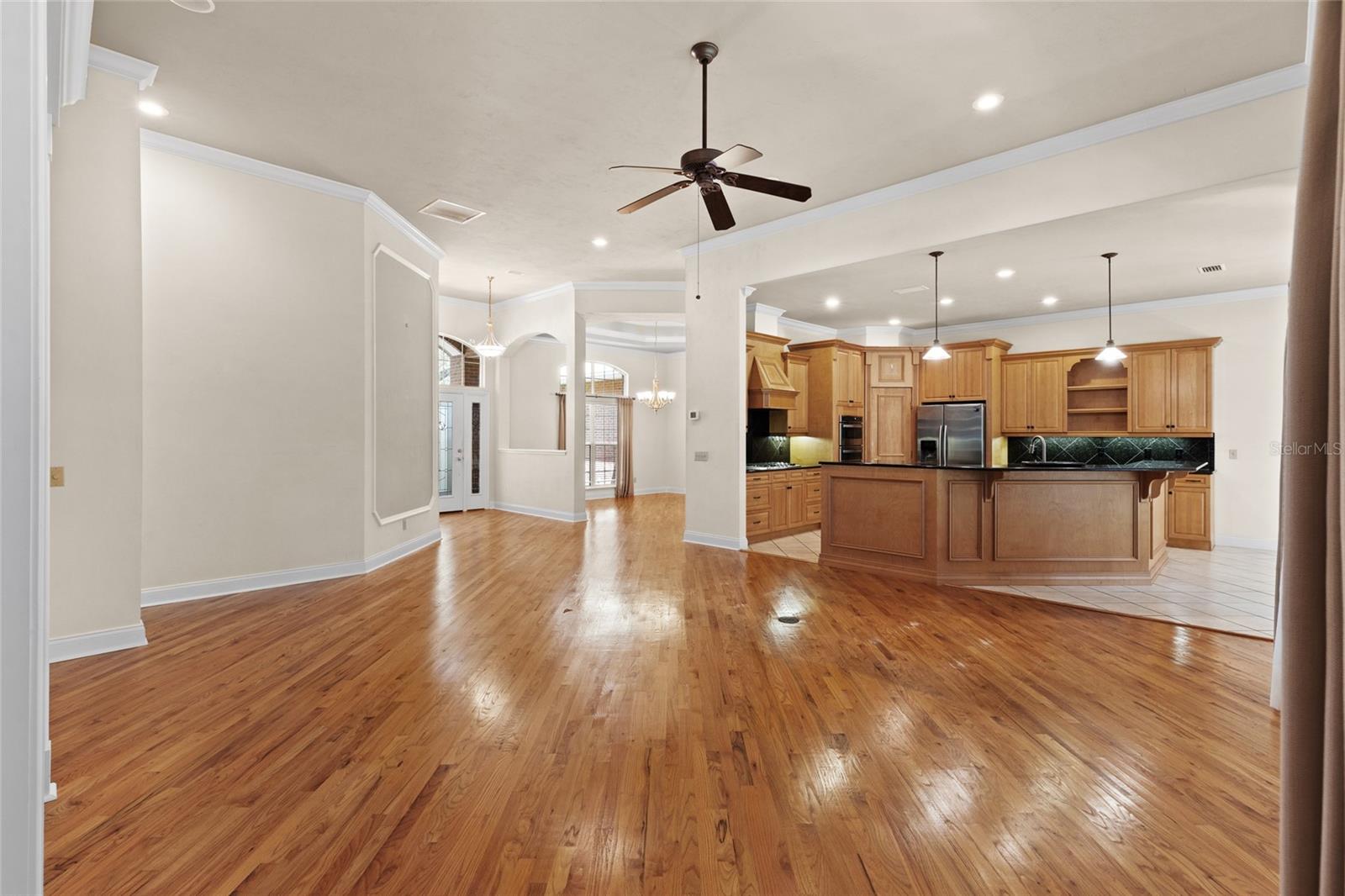 Image 10 of 42 For 6217 52nd Lane