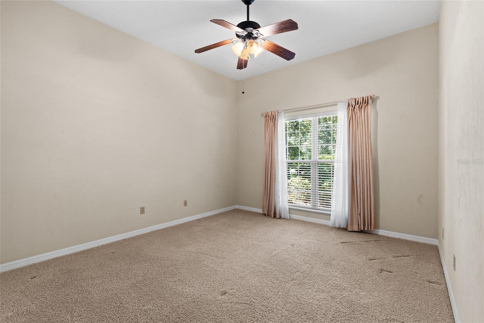 Image 21 of 42 For 6217 52nd Lane
