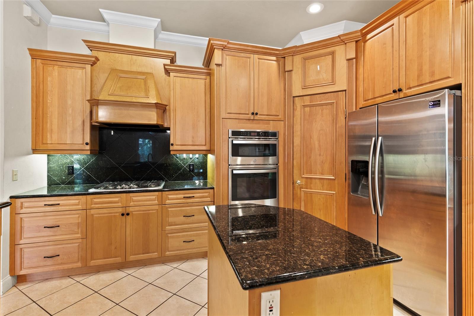 Image 4 of 42 For 6217 52nd Lane