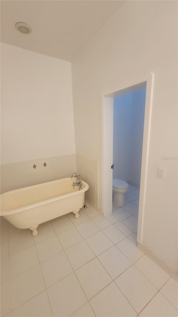 Image 11 of 16 For 1014 10th Street