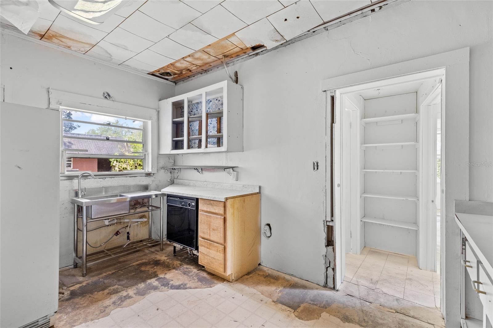 Image 11 of 34 For 7014 219th Terrace