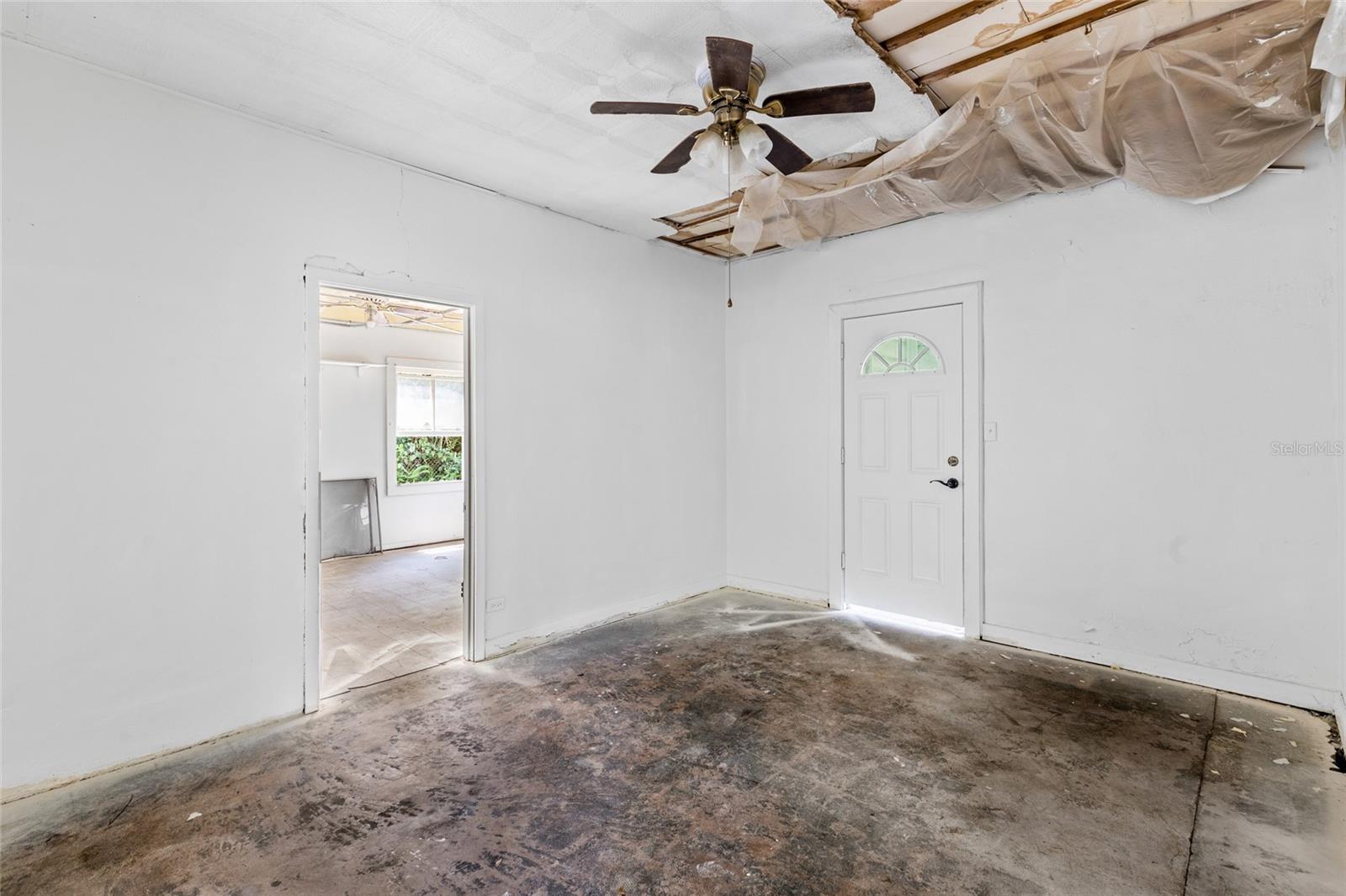 Image 13 of 34 For 7014 219th Terrace