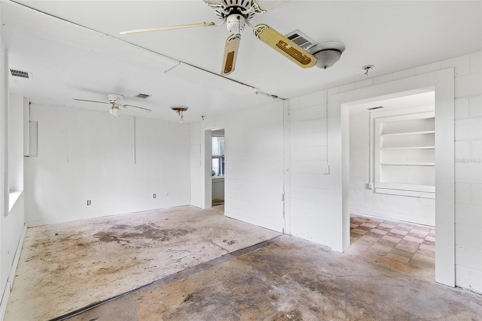 Image 18 of 34 For 7014 219th Terrace