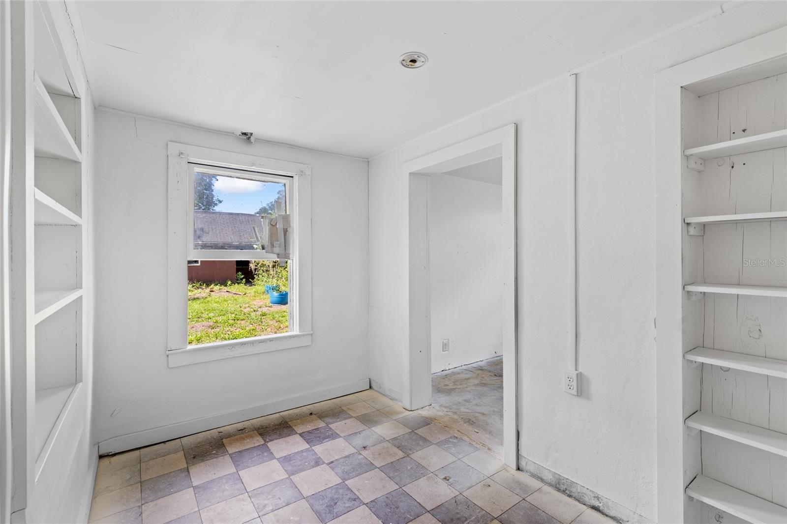 Image 19 of 34 For 7014 219th Terrace