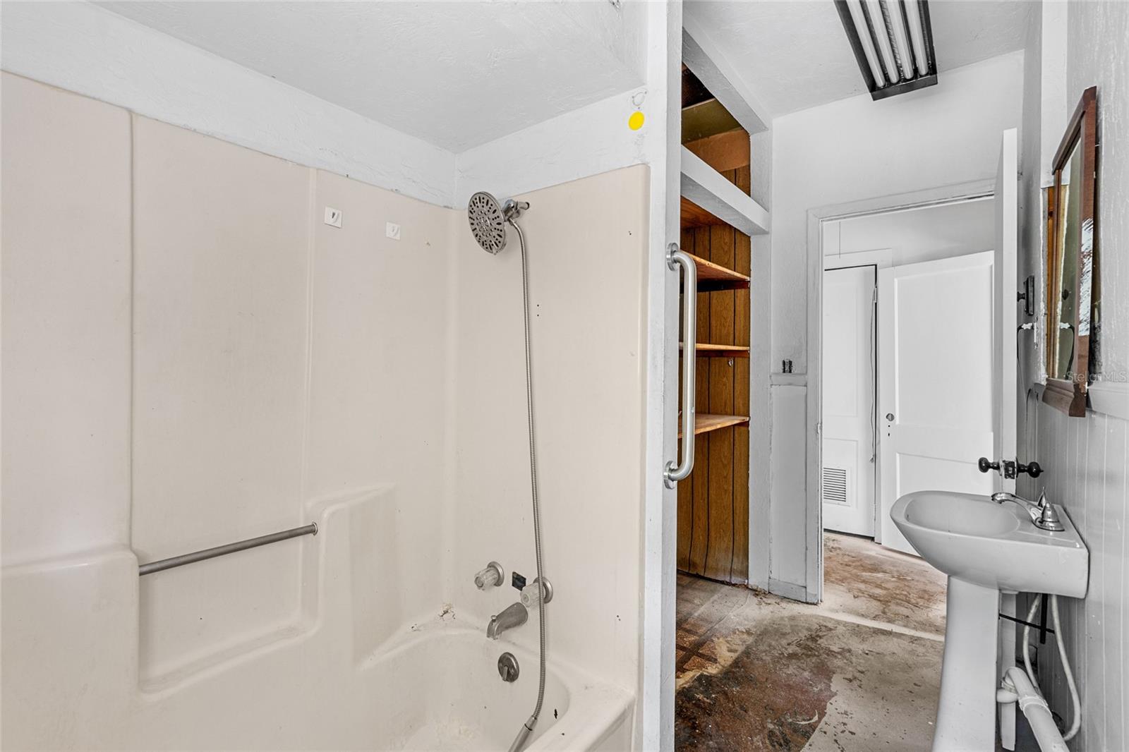 Image 23 of 34 For 7014 219th Terrace