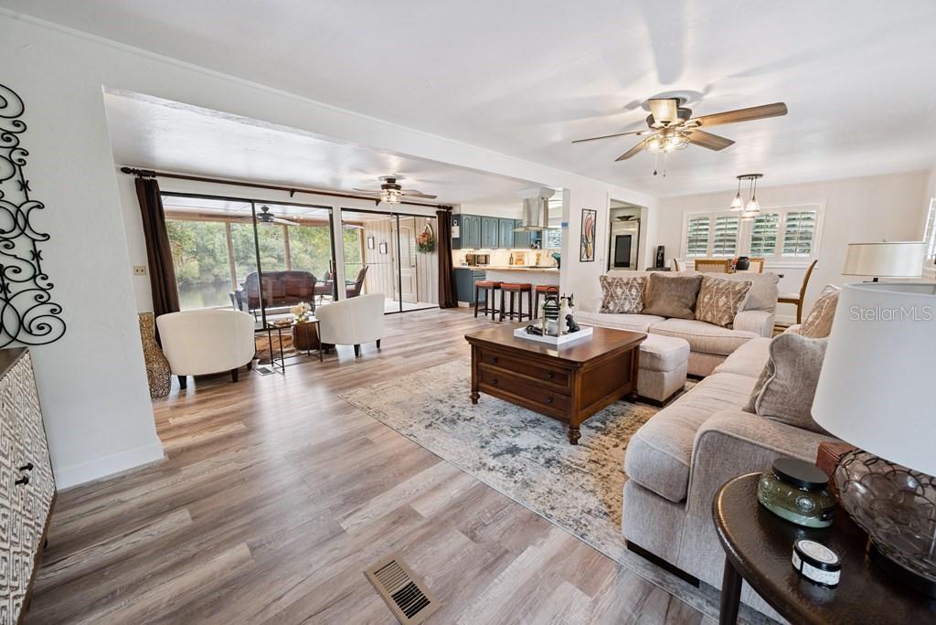 Image 7 of 84 For 102 931st Street