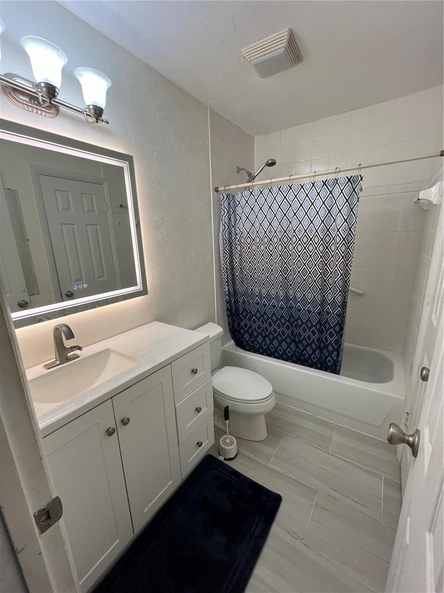 Image 7 of 7 For 2836 14th Drive