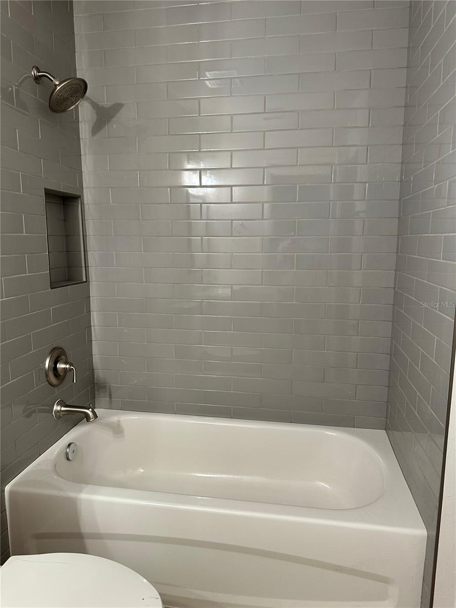 Image 6 of 14 For 2220 39th Way C