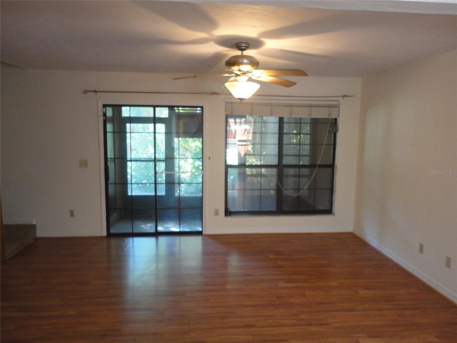 Image 3 of 10 For 852 58th Terrace