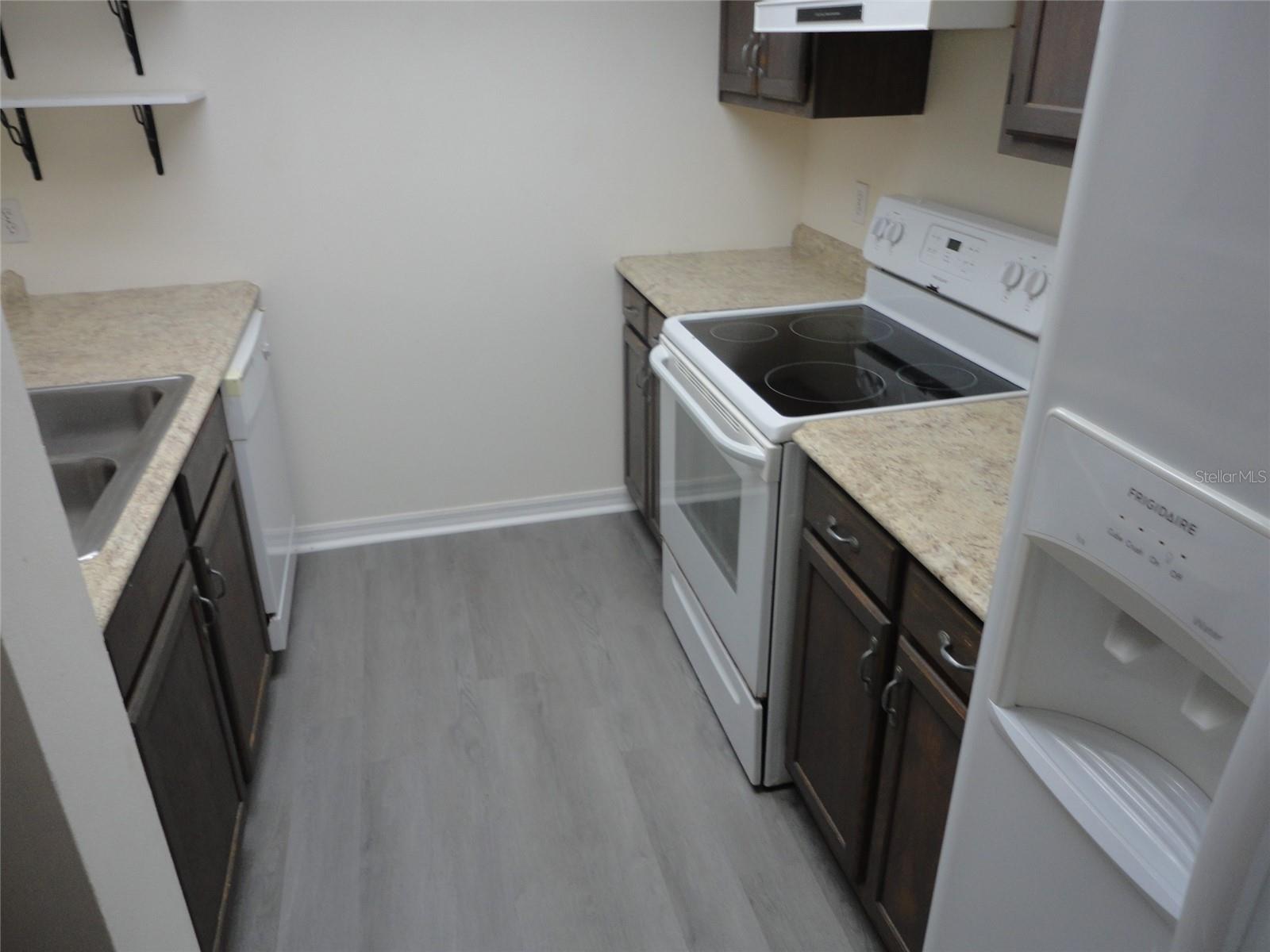 Image 6 of 10 For 852 58th Terrace
