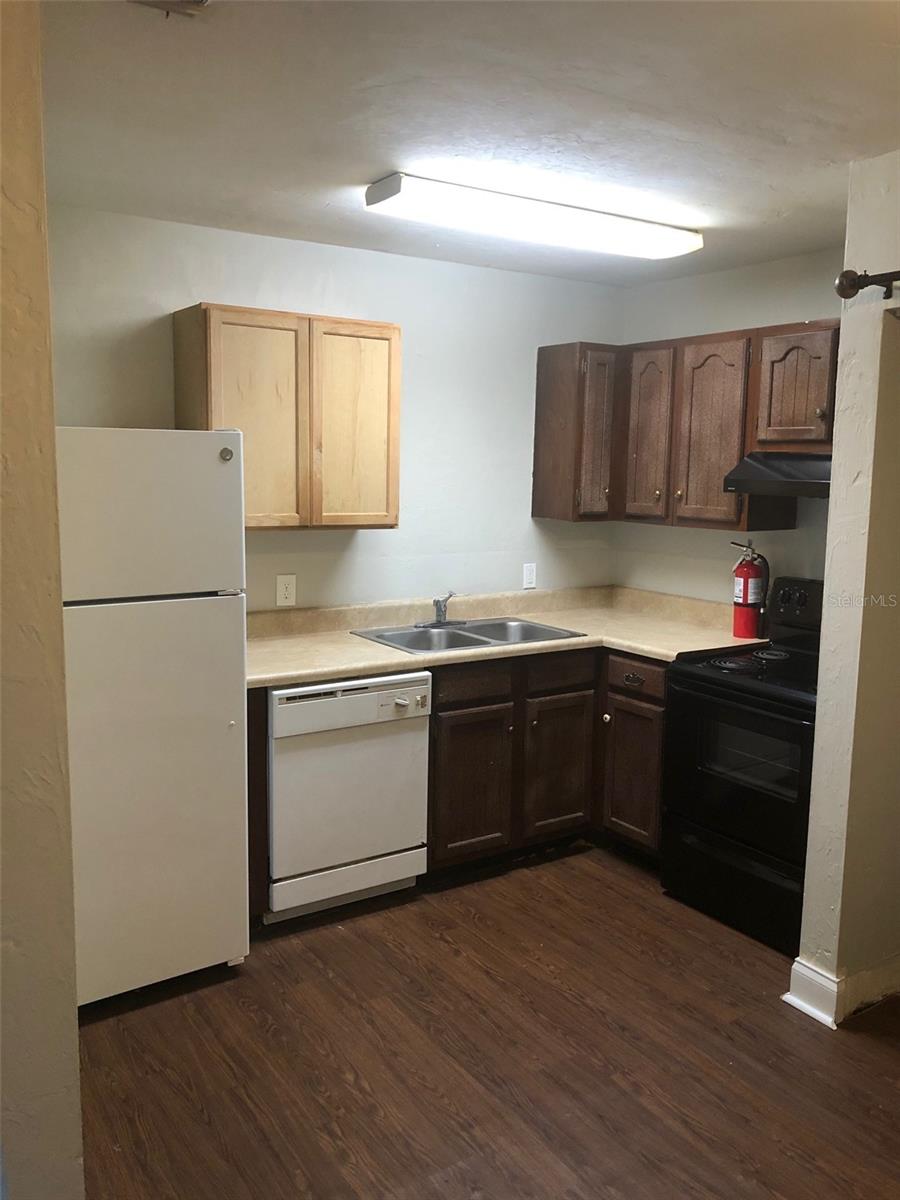 Image 3 of 13 For 7213 44th Place 6