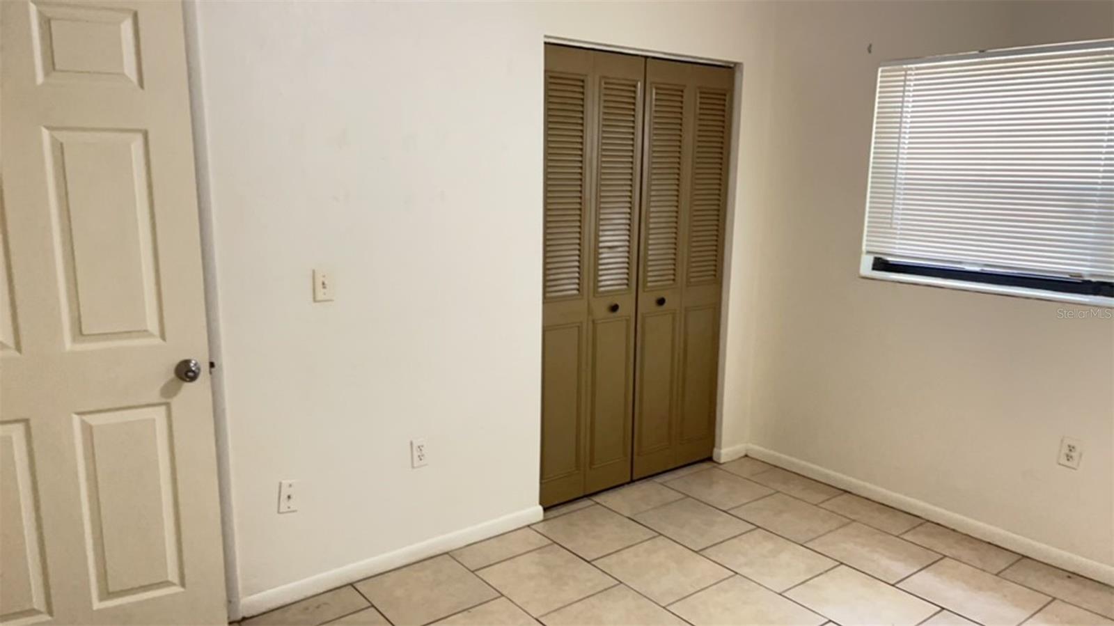 Image 5 of 9 For 7123 44th Place 2