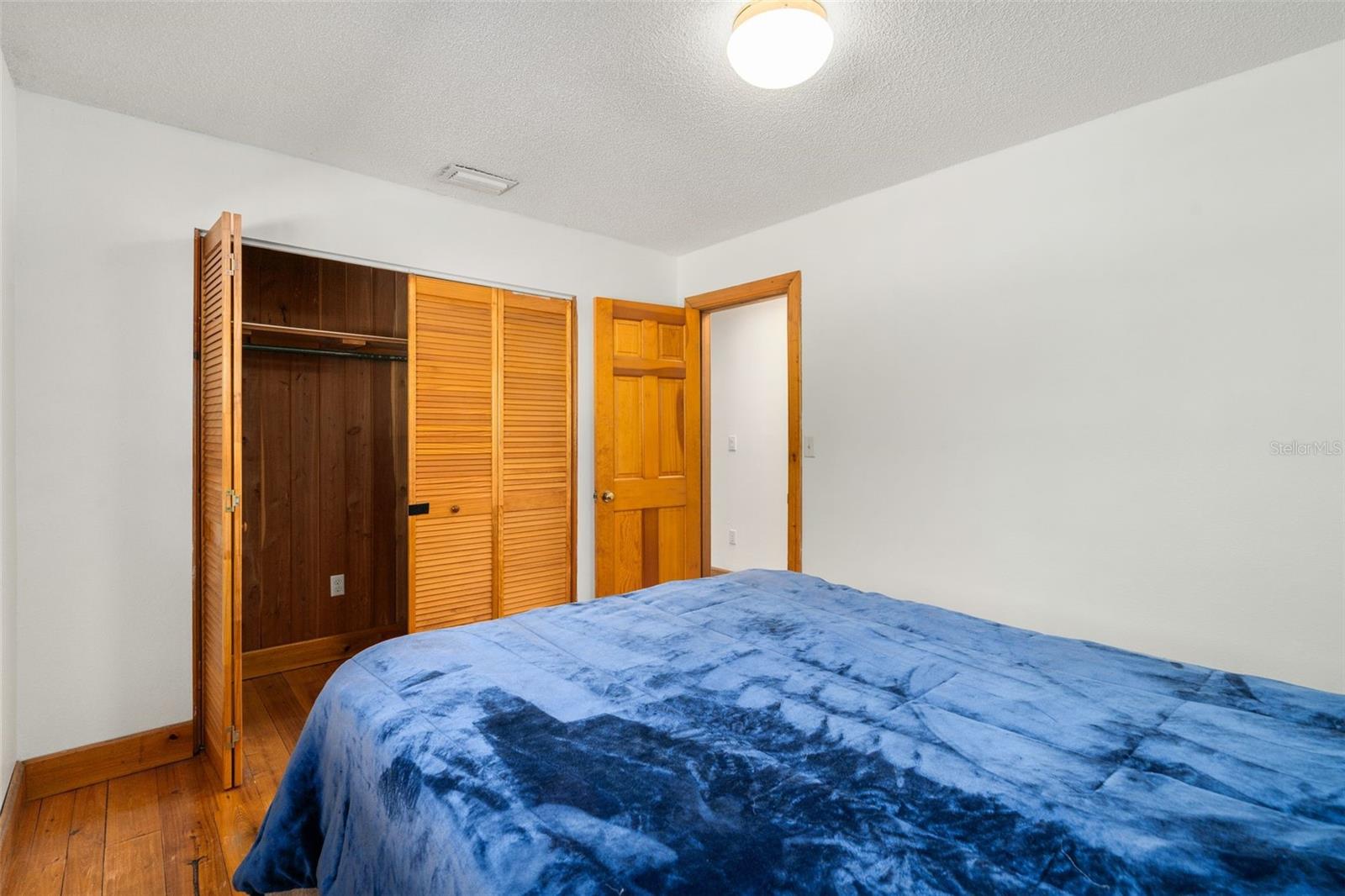 Image 23 of 35 For 12212 194th Terrace
