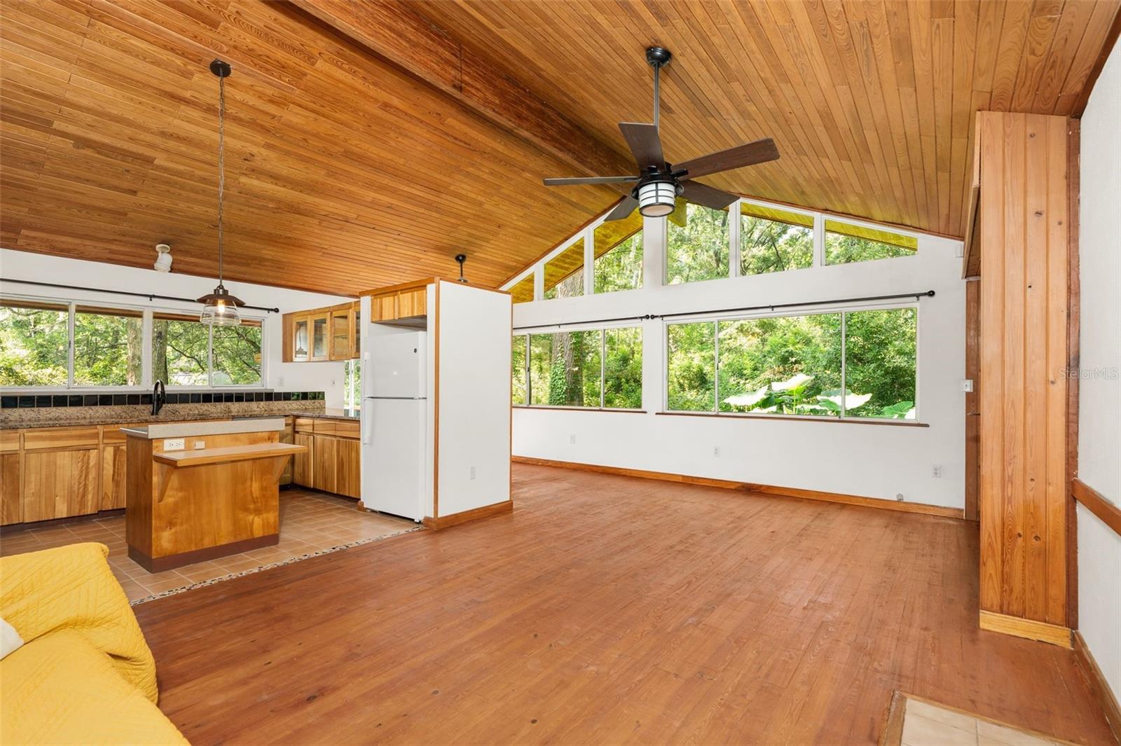 Image 3 of 35 For 12212 194th Terrace