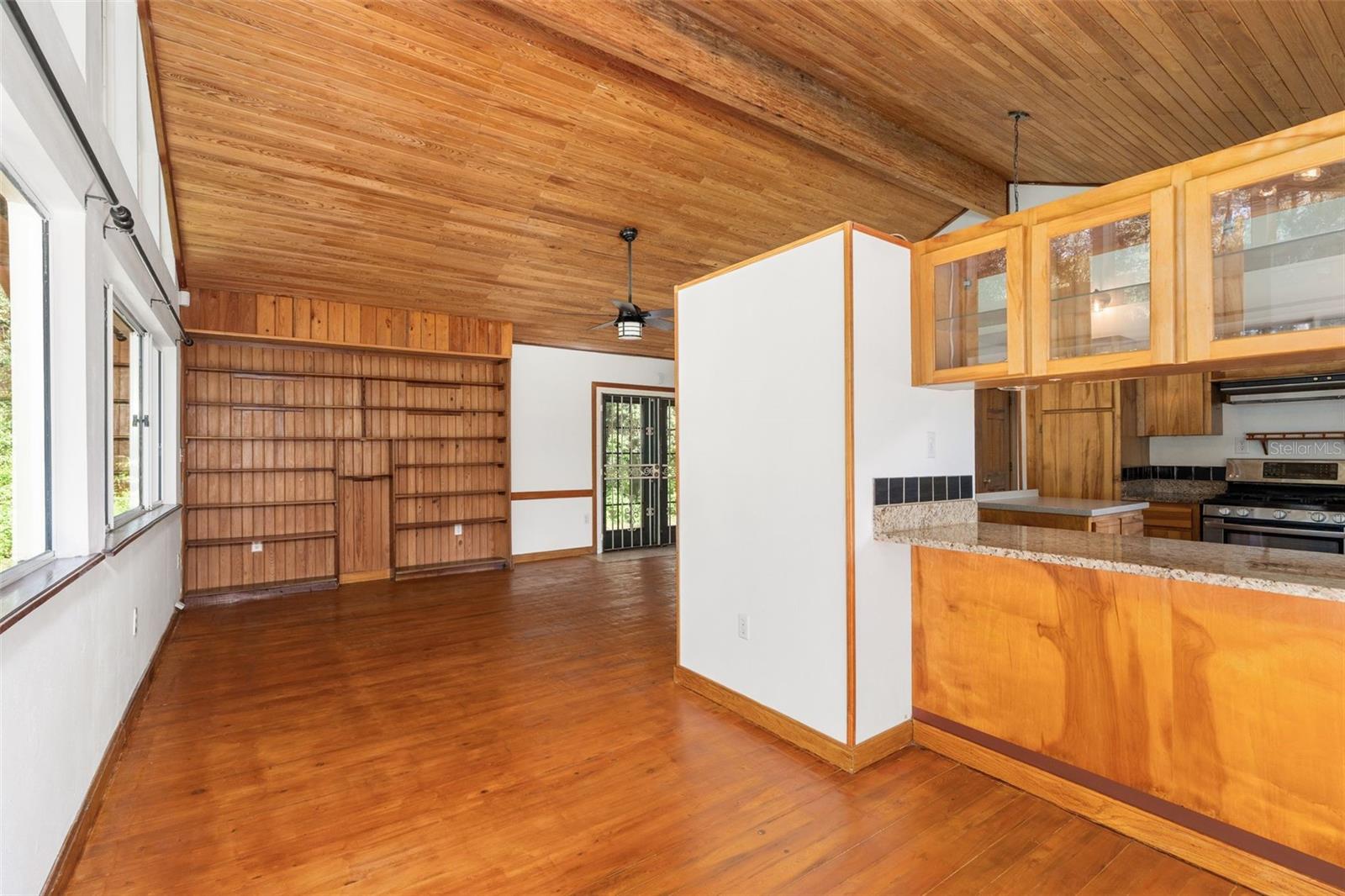 Image 6 of 35 For 12212 194th Terrace