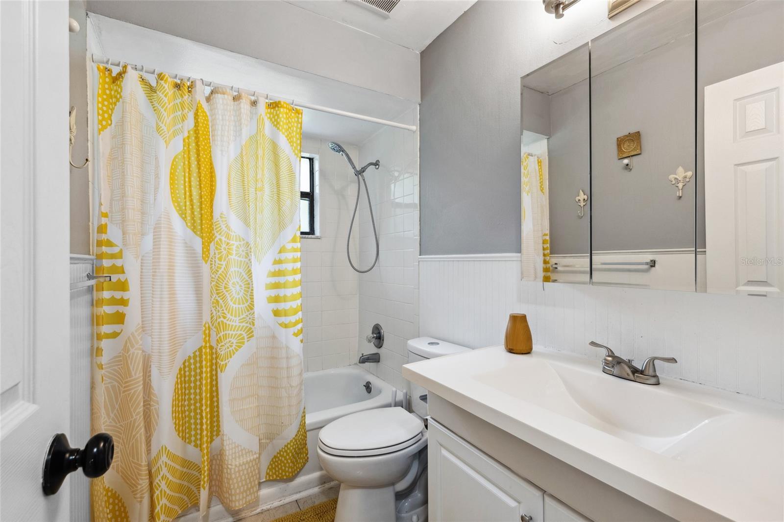 Image 4 of 17 For 1228 75th Drive