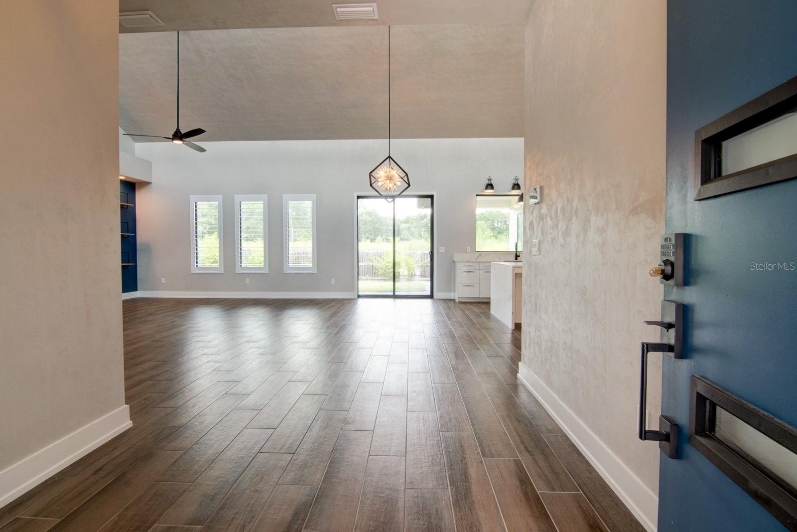 Image 4 of 26 For 861 120th Drive