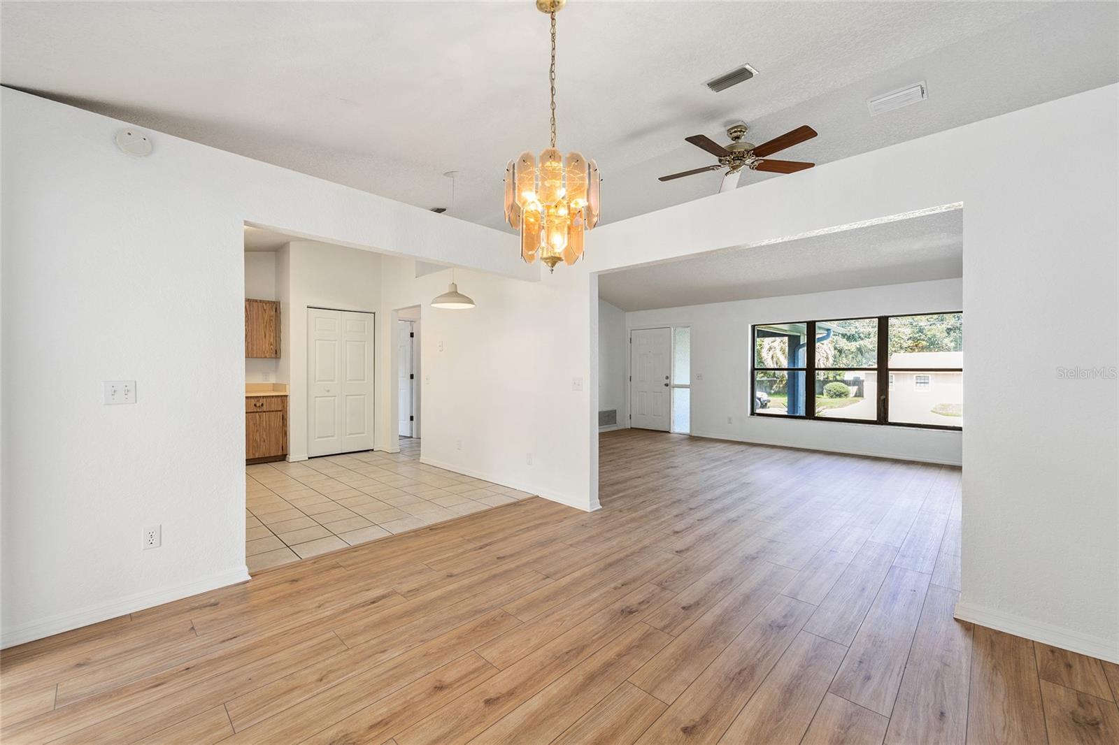 Image 11 of 26 For 10690 44th Terrace