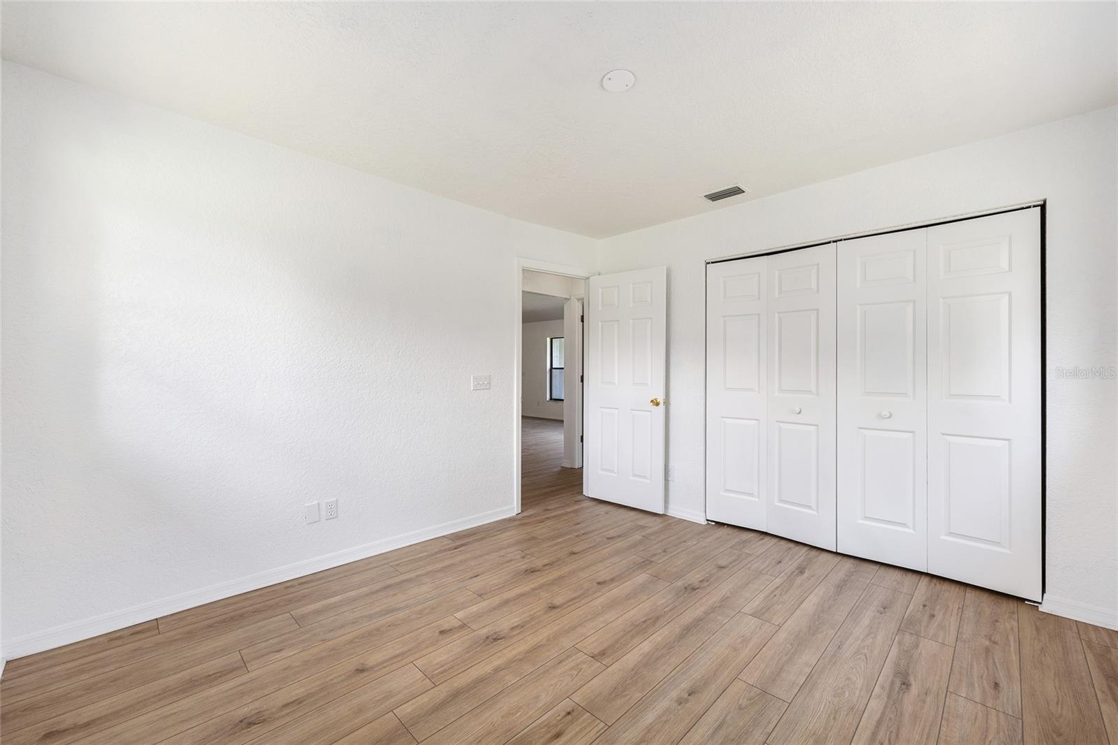 Image 21 of 26 For 10690 44th Terrace