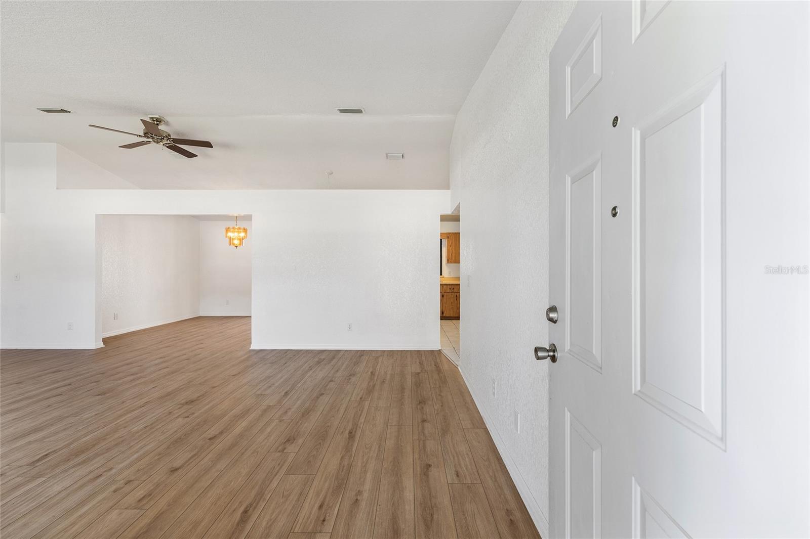 Image 6 of 26 For 10690 44th Terrace