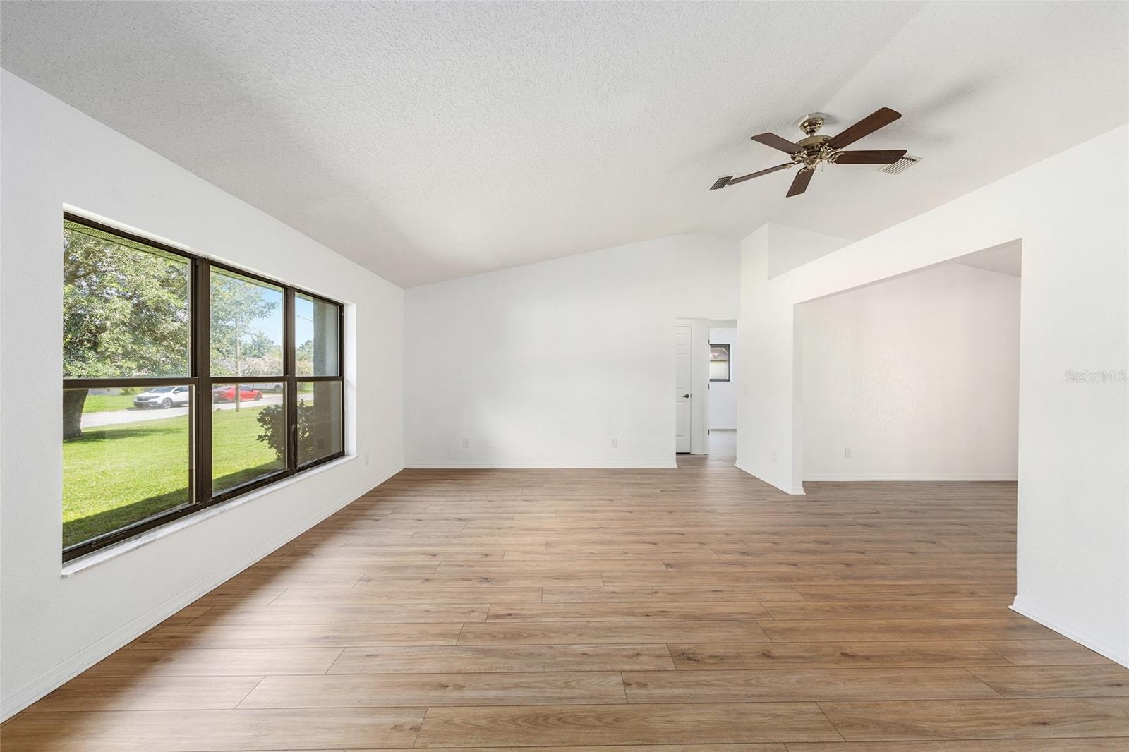 Image 8 of 26 For 10690 44th Terrace