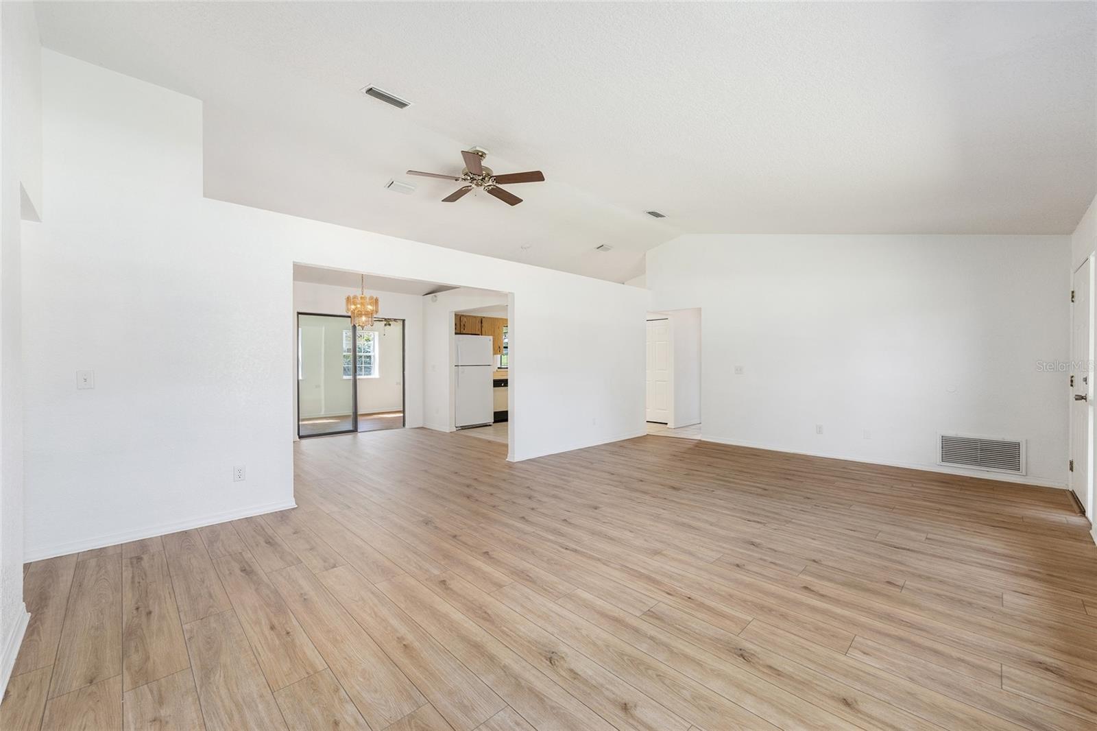 Image 9 of 26 For 10690 44th Terrace