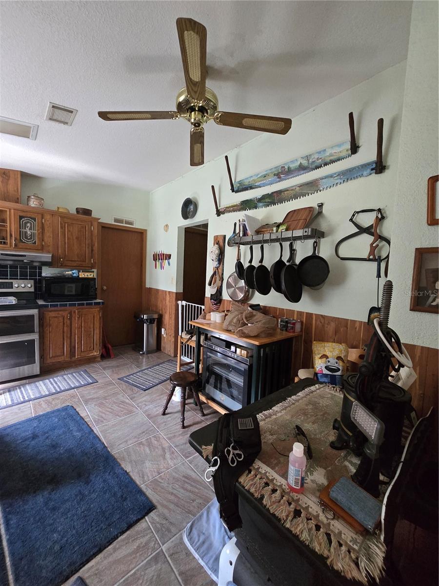 Image 11 of 13 For 4901 152nd Lane